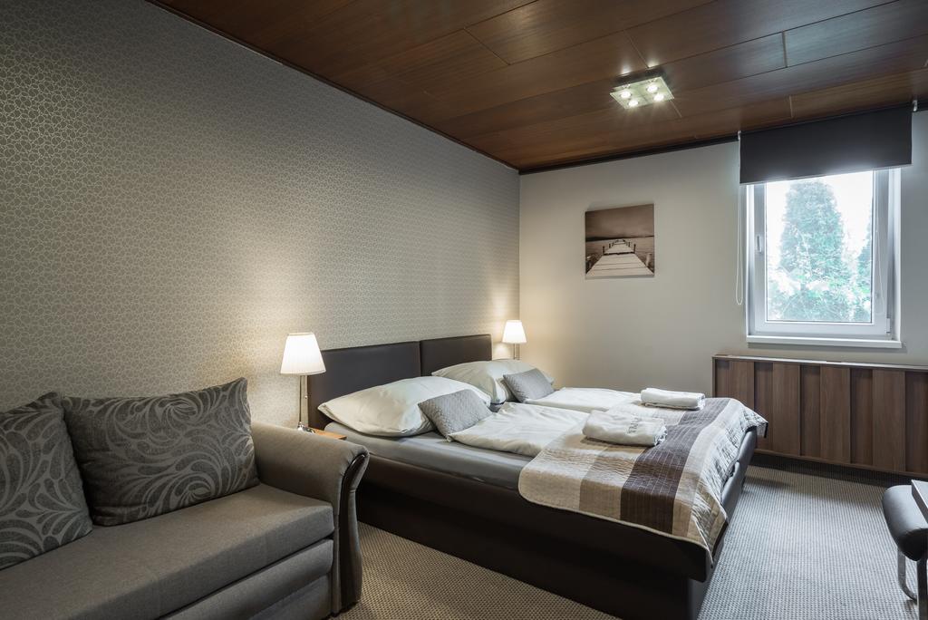 Restaurace A U Doubku 3*